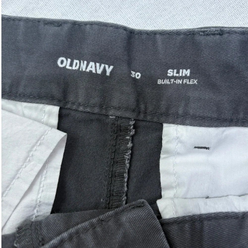 Old‎ Navy Men Slim Built In Flex Charcoal Gray Chino Flat Front Shorts Size 30